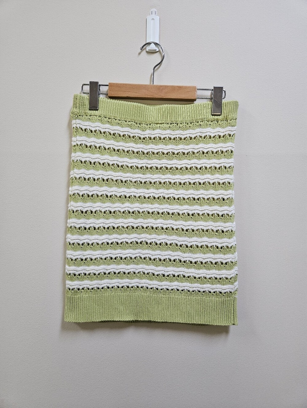 NWT Bila est. 77 Green White Crochet Knit Mini Skirt Small Open Stitch Lined
